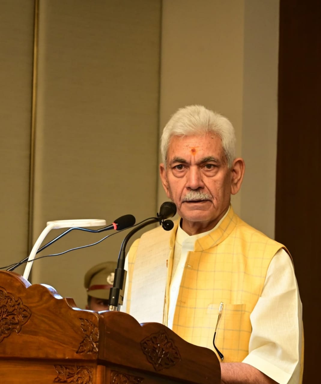 Grateful to PM Modi for Sanctioning 5,061 Houses Under PMAY-G for J&K’s Calamity-Hit Families: LG Manoj Sinha Grateful to PM Modi for Sanctioning 5,061 Houses Under PMAY-G for J&K’s Calamity-Hit Families: LG Manoj Sinha