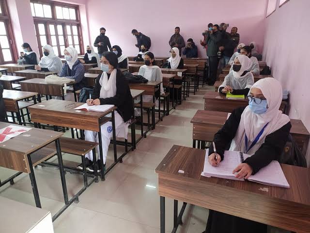 DSEJ Announces Revised School Timings for Summer and Winter Zones