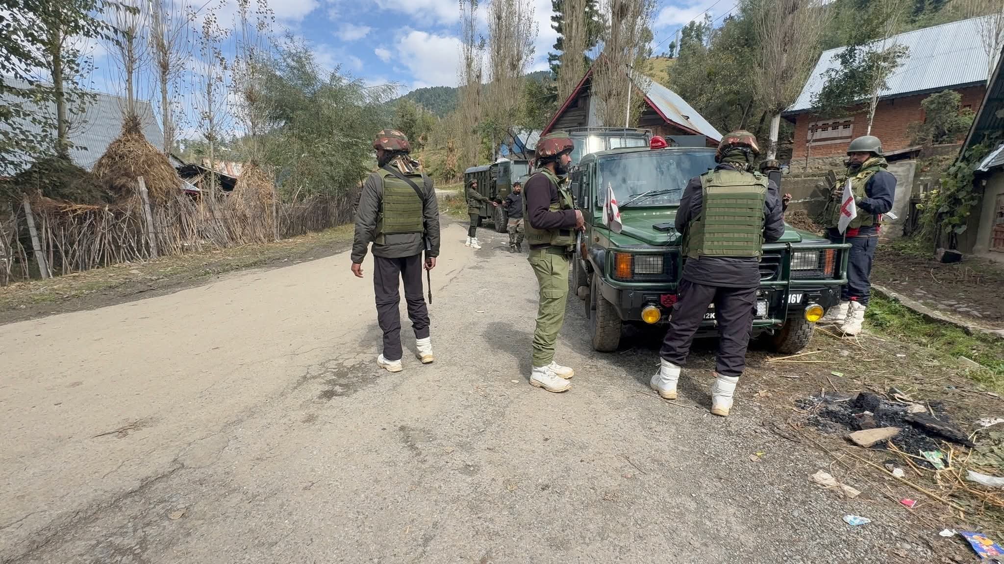Two Soldiers of Kishtwar Range Go Missing in South Kashmir Amid Snowstorm; Search Ongoing: Army