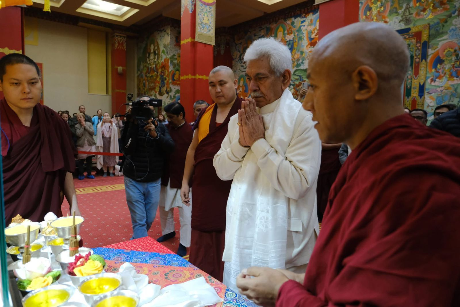 LG Manoj Sinha Pays Obeisance to Sacred Relics of Lord Buddha in Russia