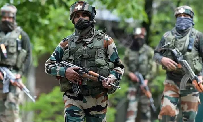 Army Jawan Injured as Encounter Underway in Chhatru, Kishtwar Army Jawan Injured as Encounter Underway in Chhatru, Kishtwar