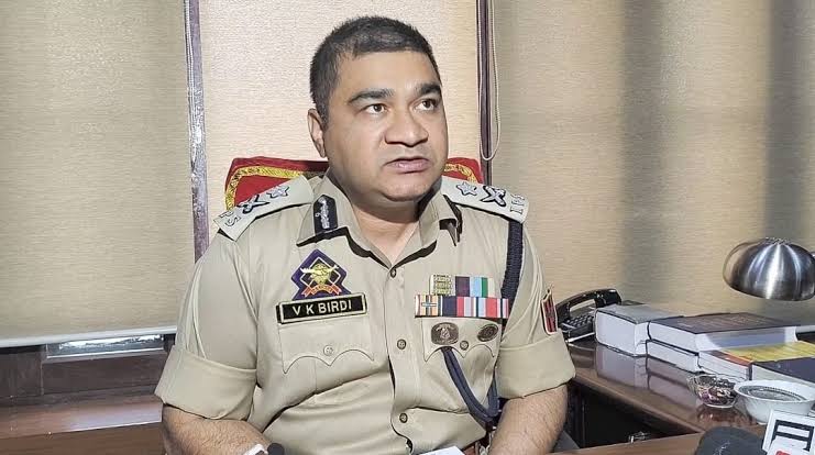 IGP Kashmir V.K Birdi Greets People on Gandhi Jayanti & Dussehra IGP Kashmir V.K Birdi Greets People on Gandhi Jayanti & Dussehra