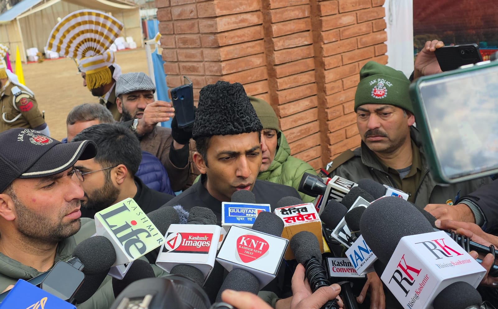 Snowfall Aftermath: Power Supply to Be Fully Restored by Afternoon: Div Com Kashmir