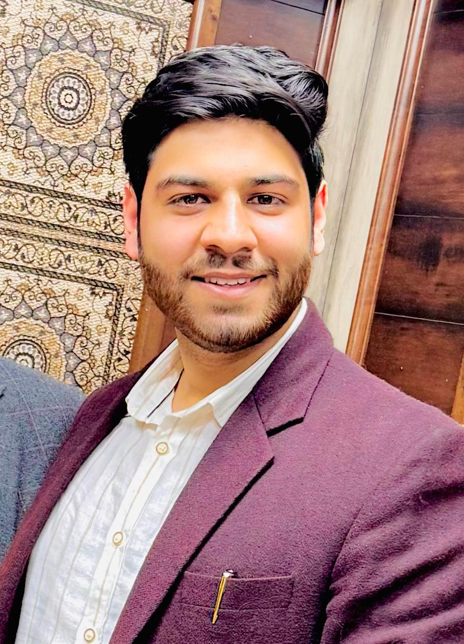 Dal Lake Turning Coolant-Green: Adv. Maroof Khan Calls for Urgent, Collective Action to Restore the Sanctity of Kashmir’s Living Heritage